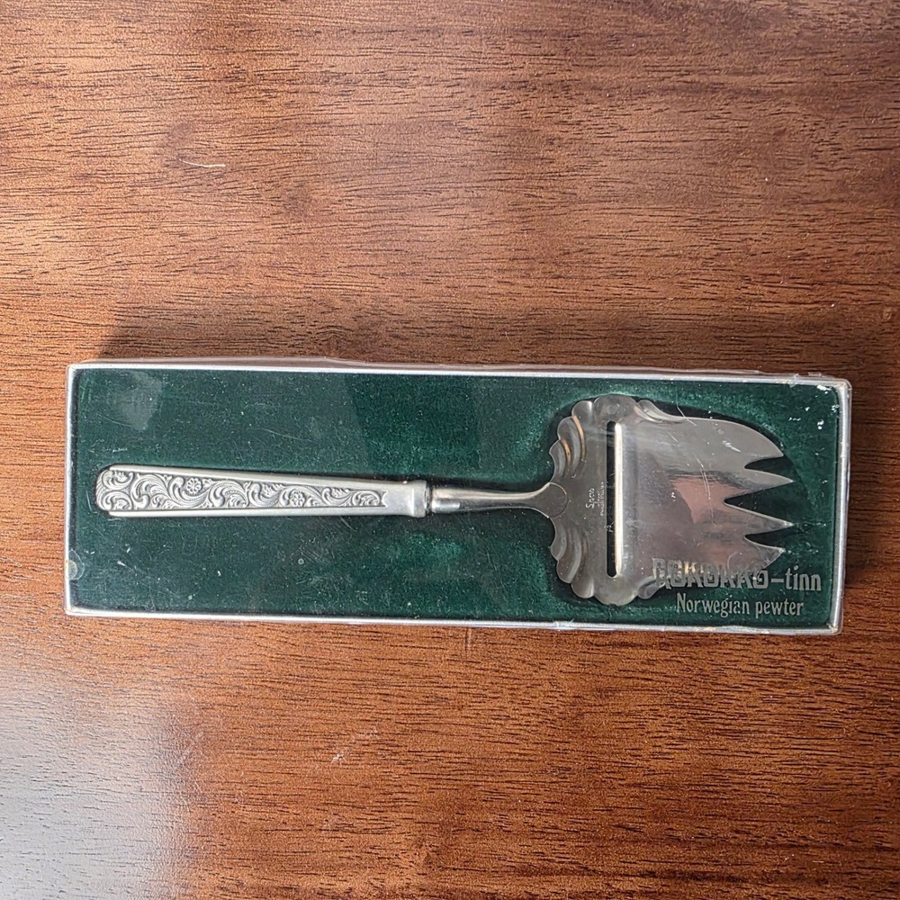 Rokokko-tinn Norwegian Pewter Cheese Slicer Norway Scandinavian Scandi Kitchen